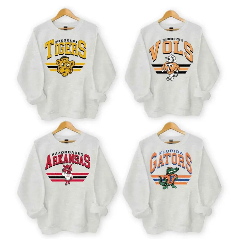Retro College Vintage Football Mascot, Crewneck Sweatshirt Classic Menswear Tops Cotton Sweaters unisex hoodie