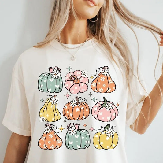 Retro Pumpkin tshirt, Retro Fall tshirt, Pumpkin Season tshirt, Pumpkins & Daisies tshirt, Fall Coquette tshirt, Trendy Fall tshirt