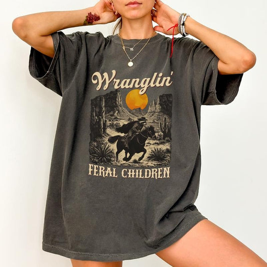 Retro Wranglin' Feral Children Comfort Colors Shirt, Vintage Raccoon 90s Western Unisex T-shirt, Funny Meme Cowboy Raccoon Retro Unisex Shirt