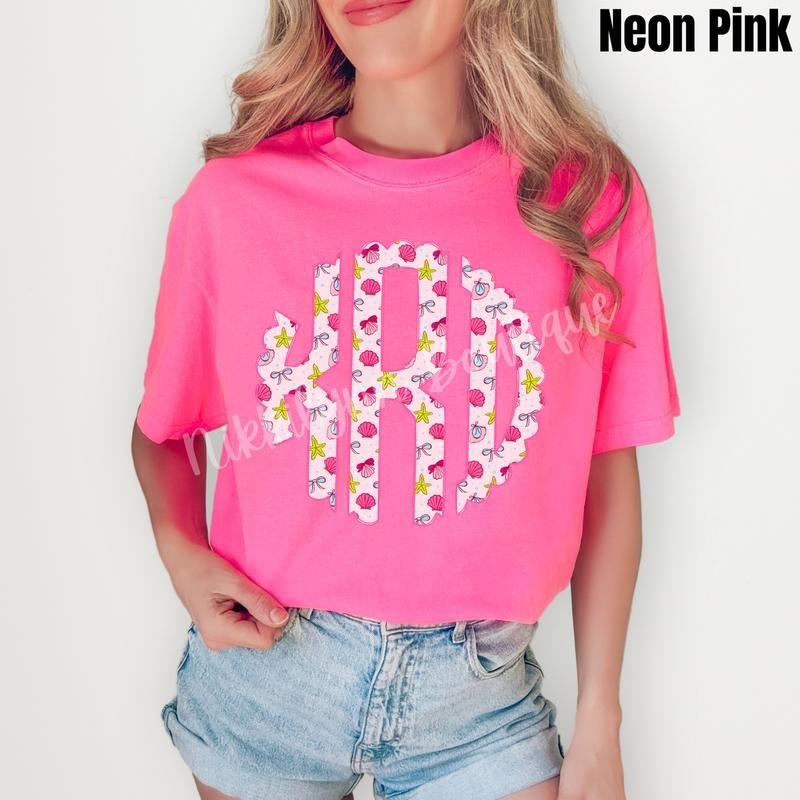 Shells & Bows Monogram Comfort Colors T-Shirt 'NLB'