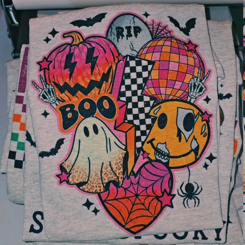 Spooky Retro Halloween Graphic Tee Loose fit