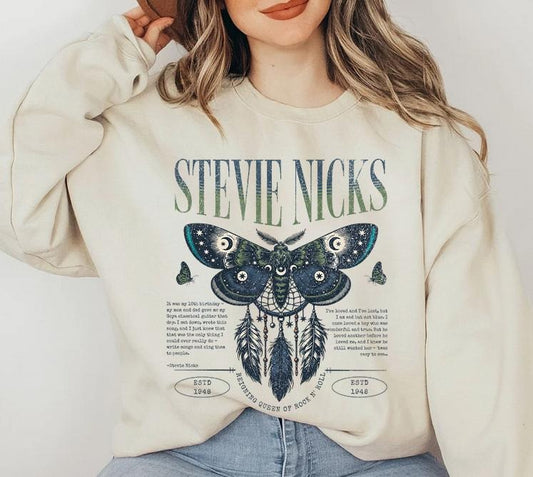 Stevie Nicks Vintage Fleetwood Mac Shirt, Butterfly Retro Dreamcatcher Unisex Sweatshirt, Unisex Short Sleeve Tee, Gifts For Her