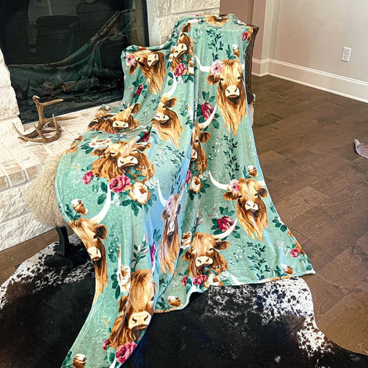 The Priscilla Lightweight Throw Blanket 60"x80