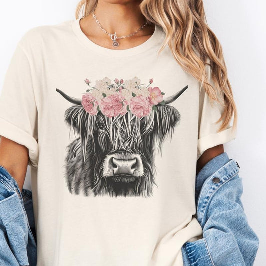 Vintage Highland Cow Graphic Tee Floral Higland Cow Tshirt Country Cow T-Shirt Floral Farm Casual Shirt Unisex Size Womens Ranch Top