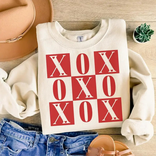 XOXO Valentine's day Sweatshirt, Retro Valentine Shirt Sweatshirt, Heart Sweatshirt, Valentine's Day Sweatshirt, Valentine bow Sweatshirt , Heart xoxo Sweatshirt