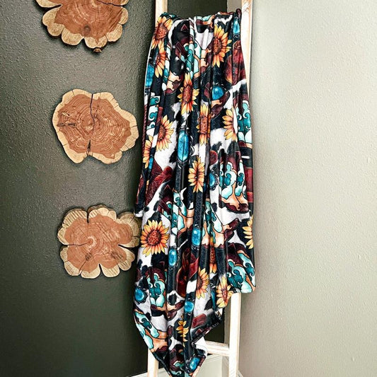 Z Sunflower Cow Turquoise Throw Blanket 50"x60"